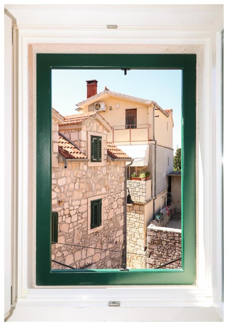 House Gambin Hotel Primosten Exterior photo